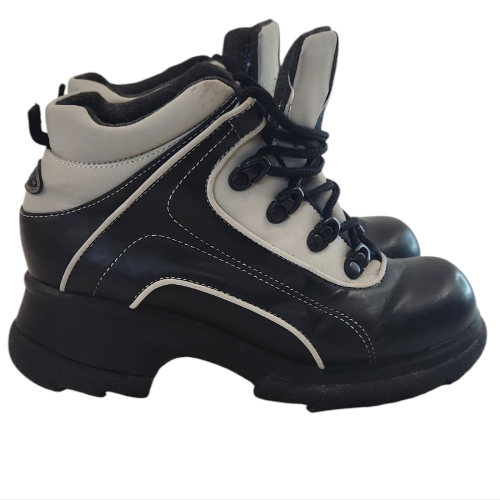 Sporto Snow/Hiking Boots. Black Gray.  Size 7.5